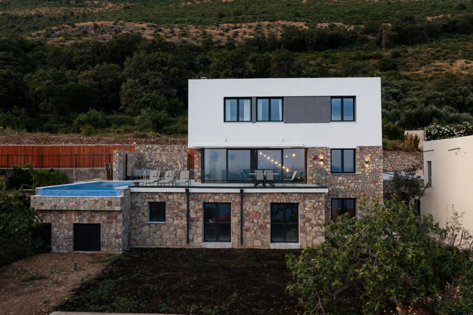 Mare Villa Petrovac