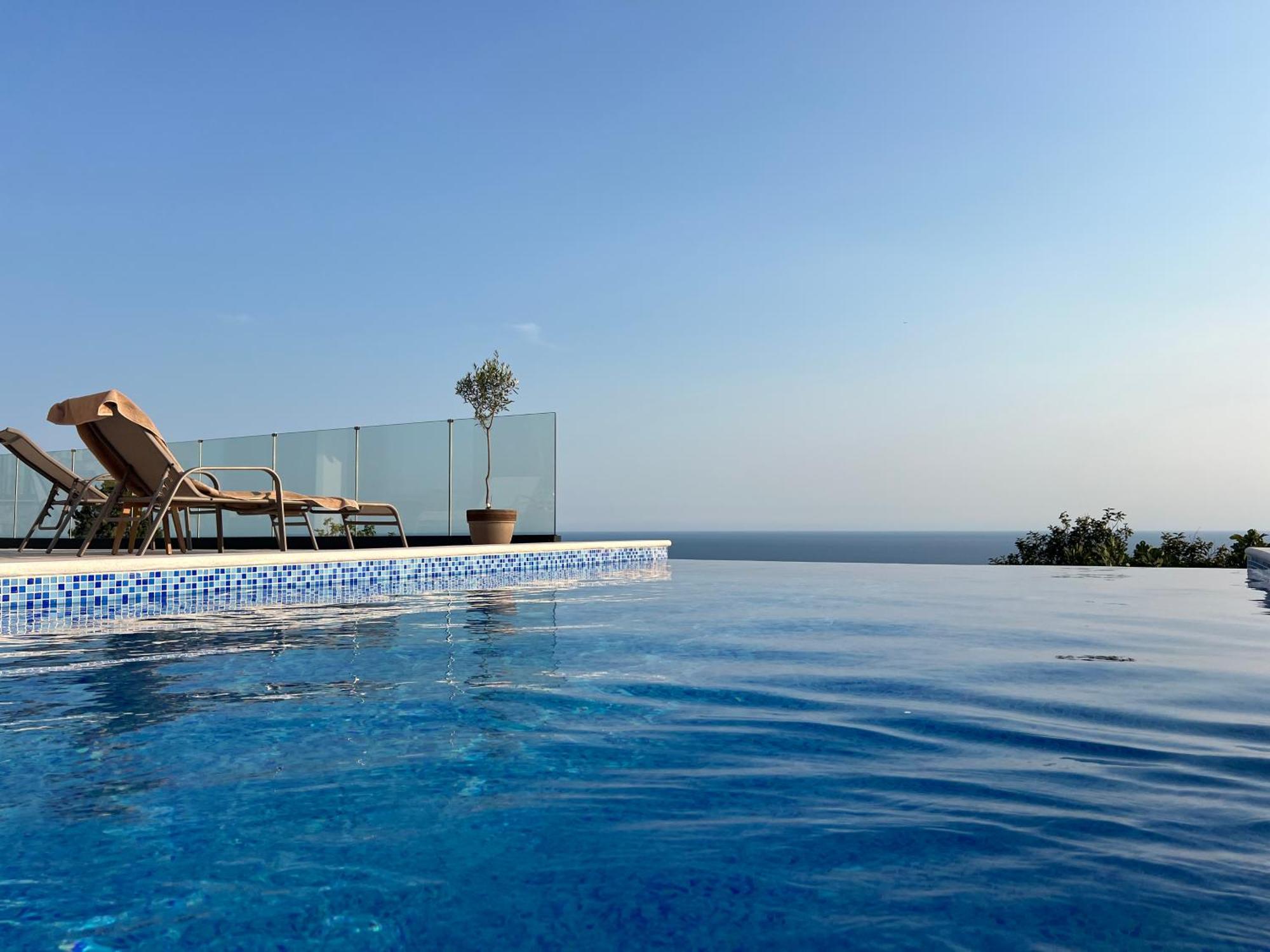 Mare * Petrovac