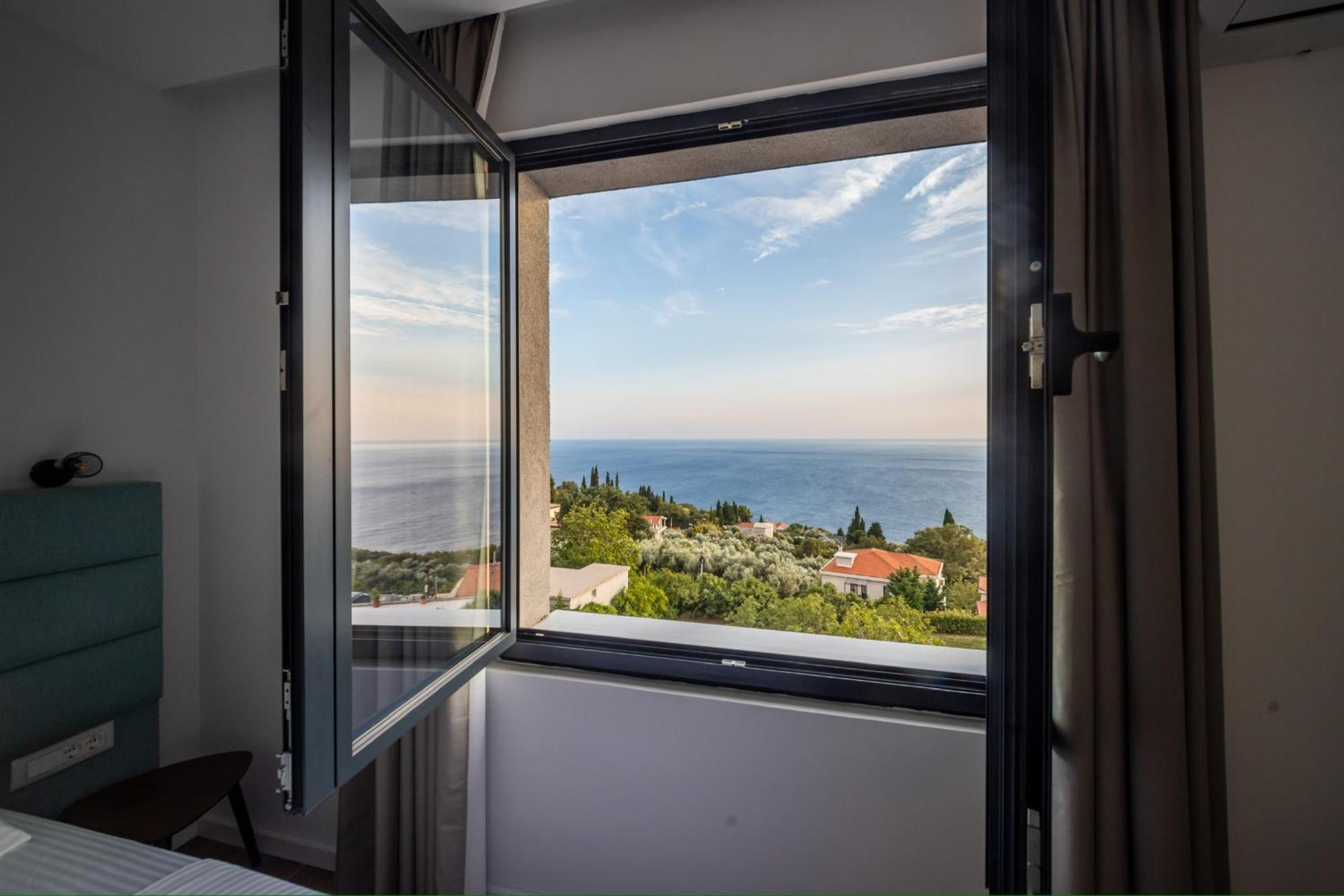 Mare Villa